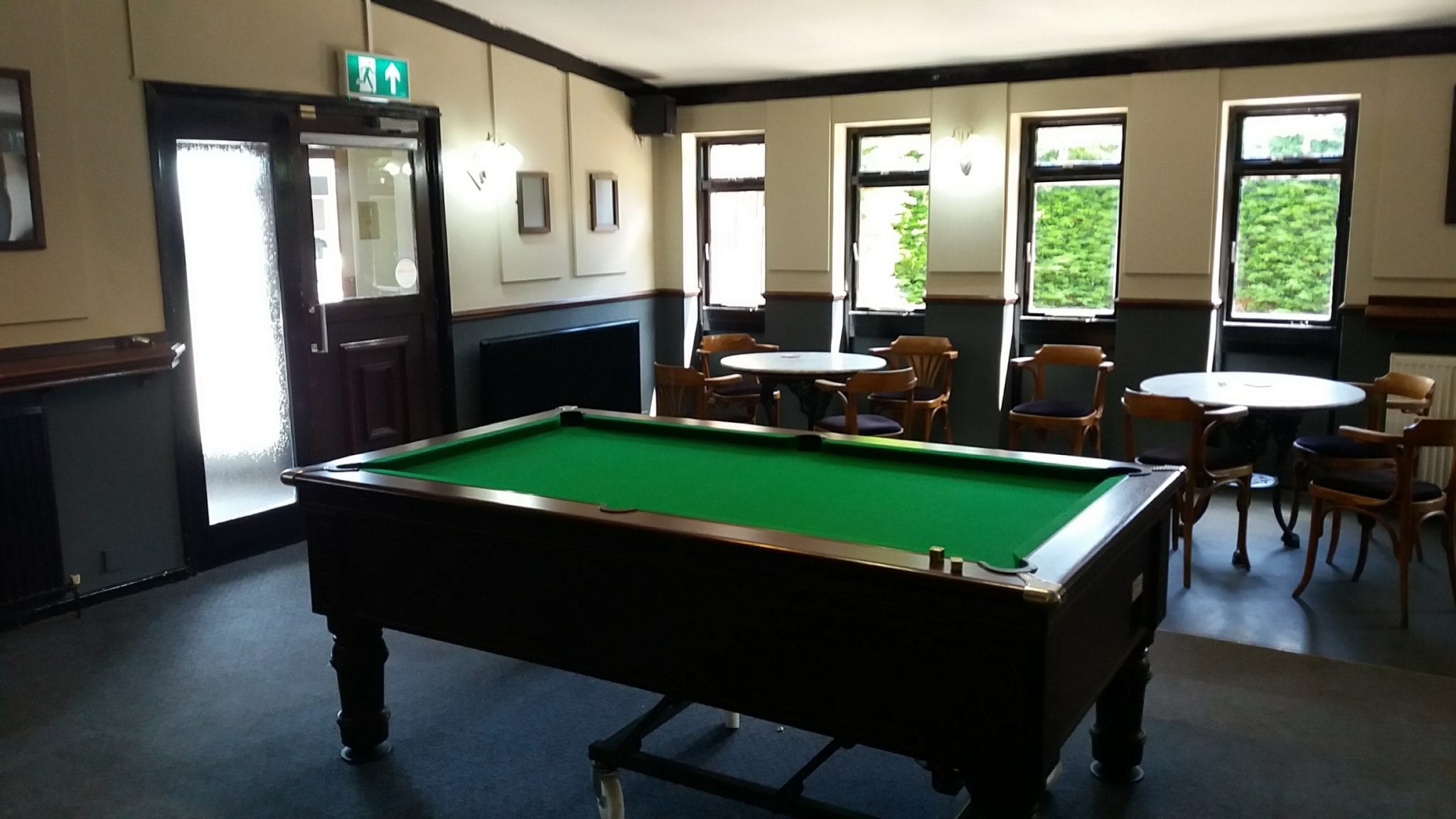 Pool Table Admiral Taverns