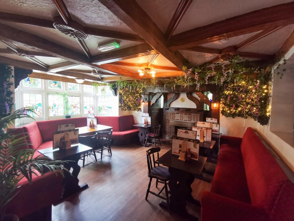 Waggon & Horses, Westhoughton Admiral Taverns