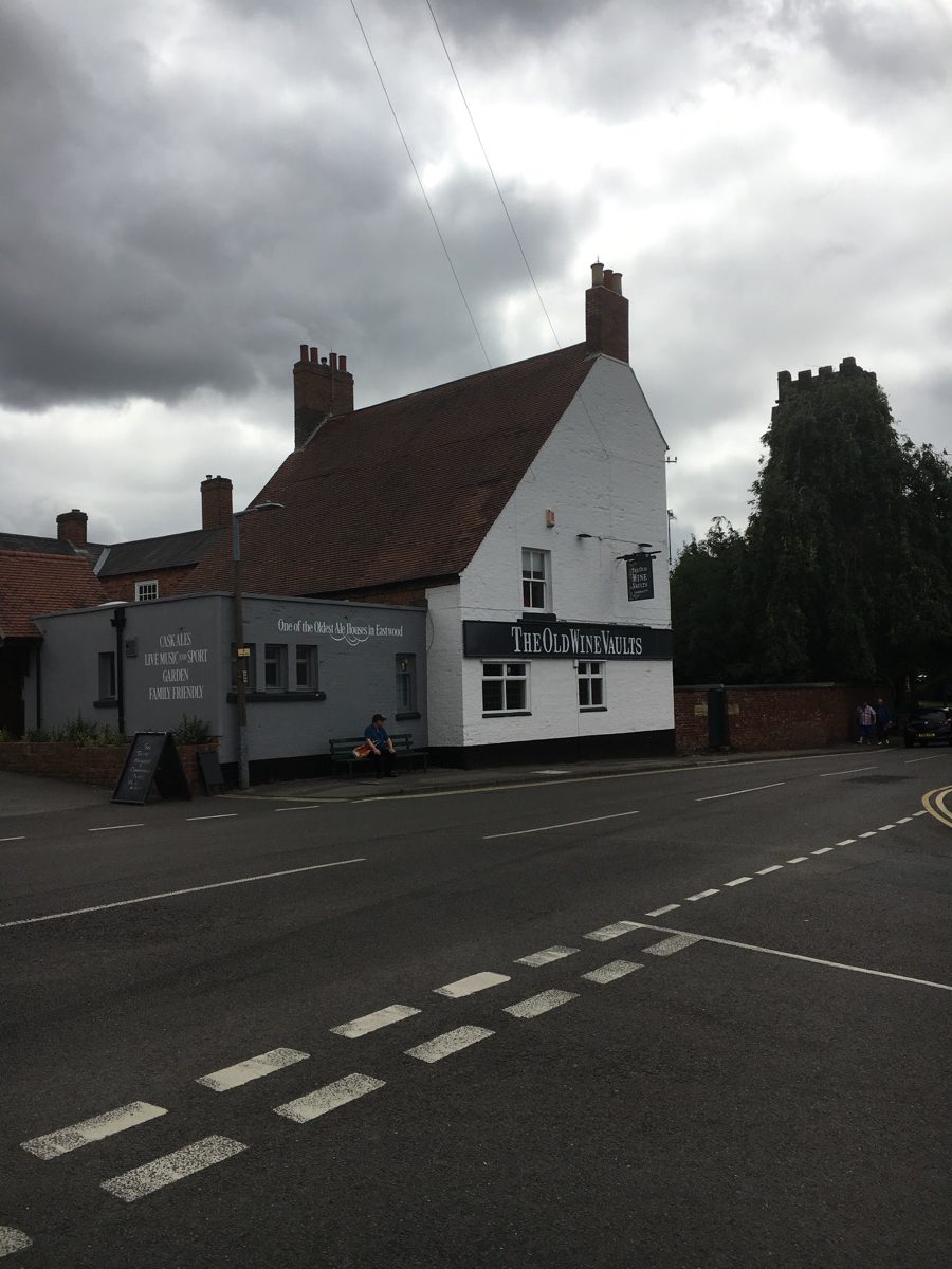 Old Wine Vaults, Eastwood Admiral Taverns
