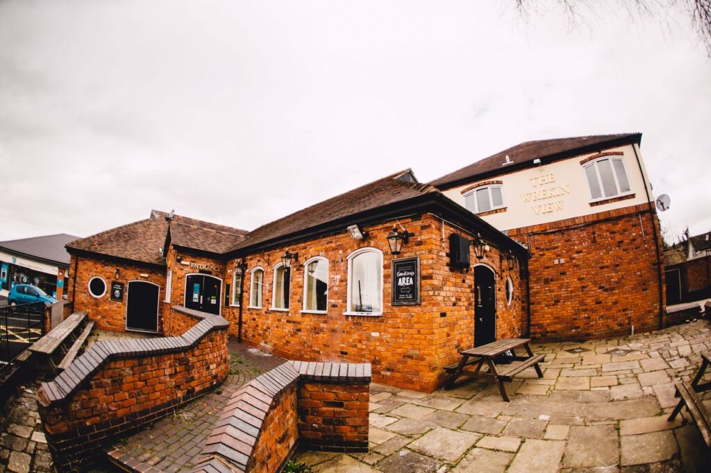 Wrekin View, Dawley Bank Admiral Taverns