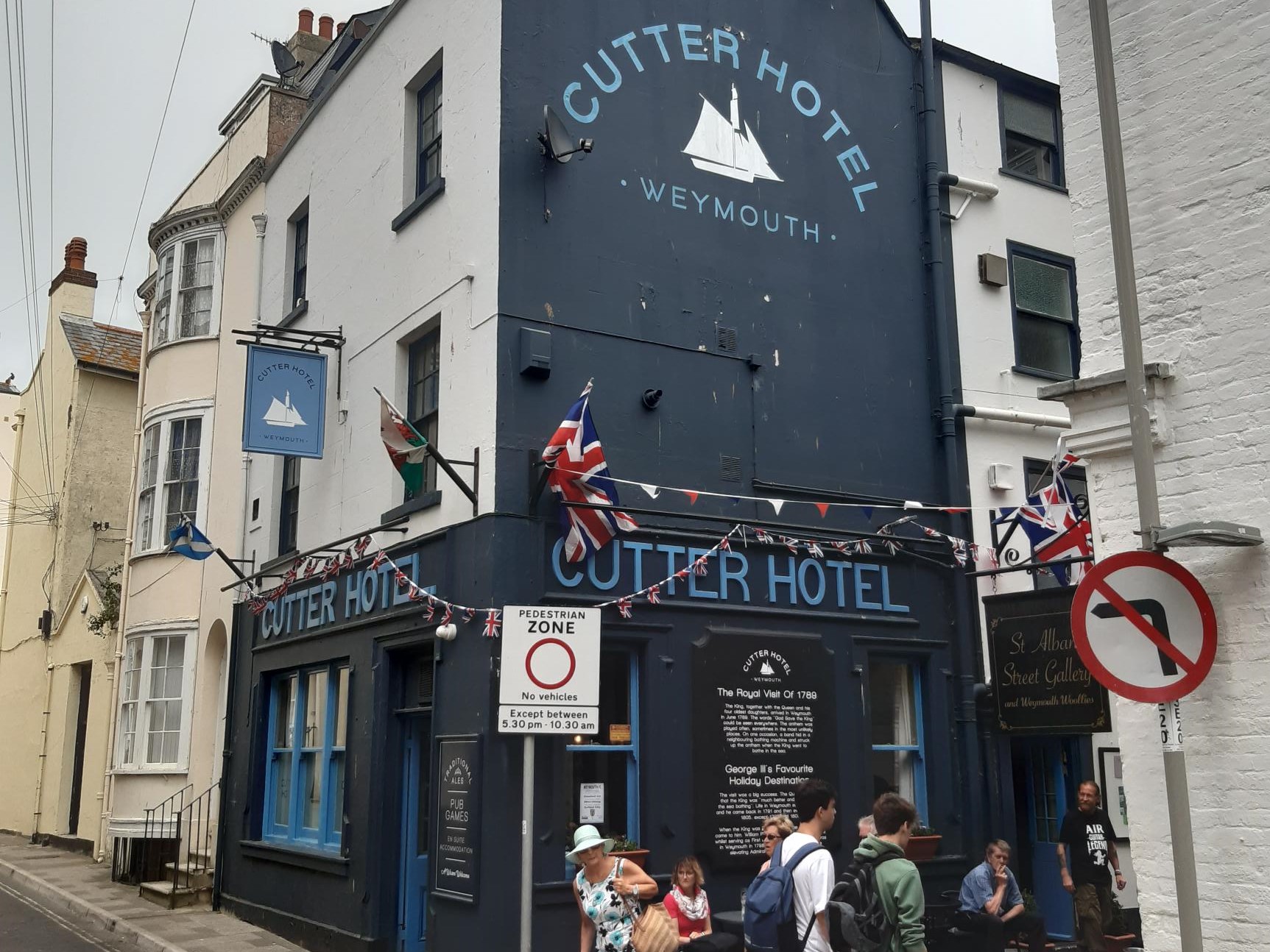 Cutter Hotel, Weymouth Admiral Taverns