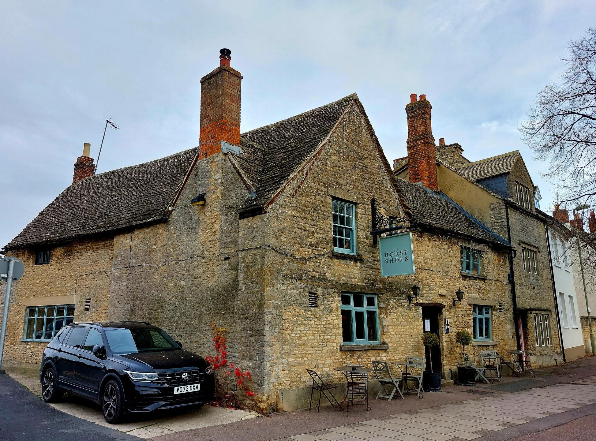 Three Horseshoes, Witney Admiral Taverns