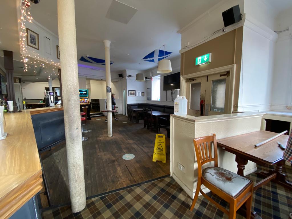 Pubs to let in Clydebank, Cleddans Bar is now available