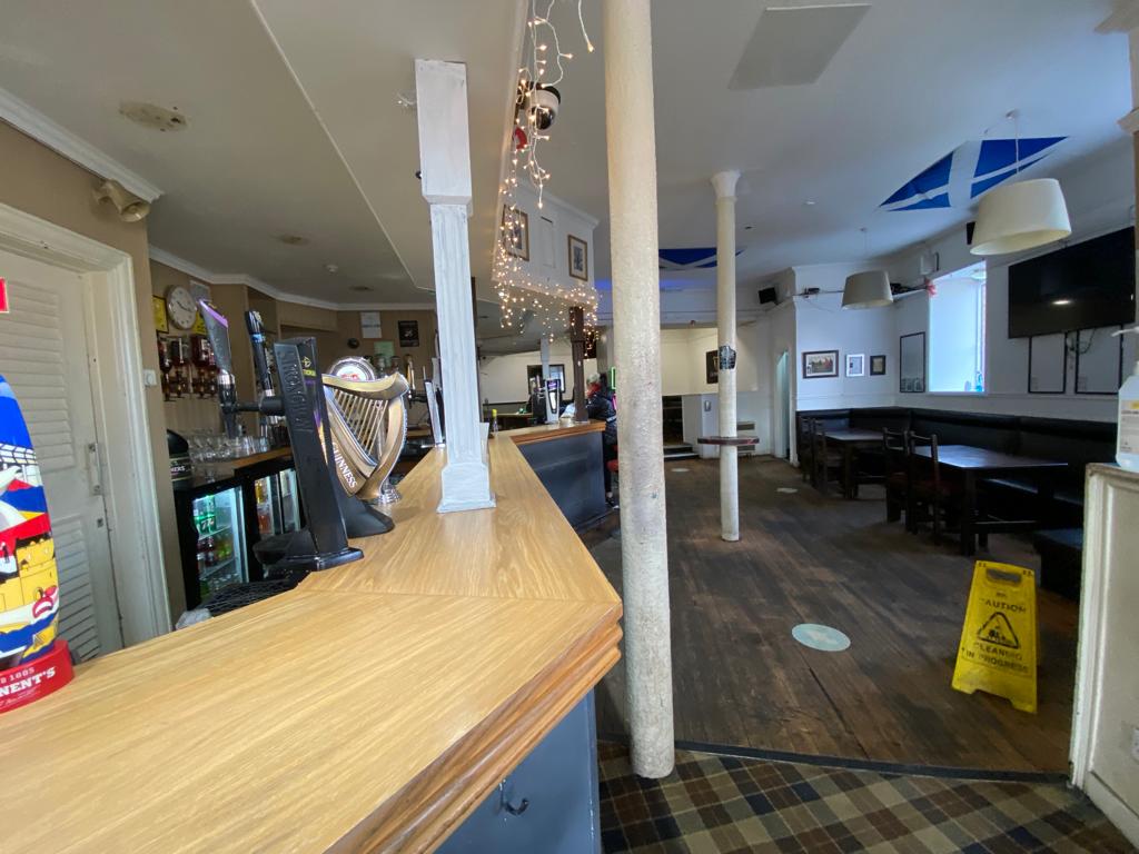 Pubs to let in Clydebank, Cleddans Bar is now available