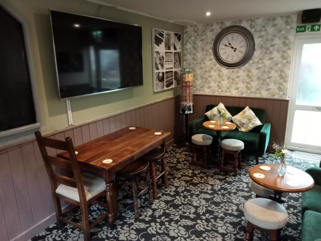 Dickin Arms, Wem Admiral Taverns