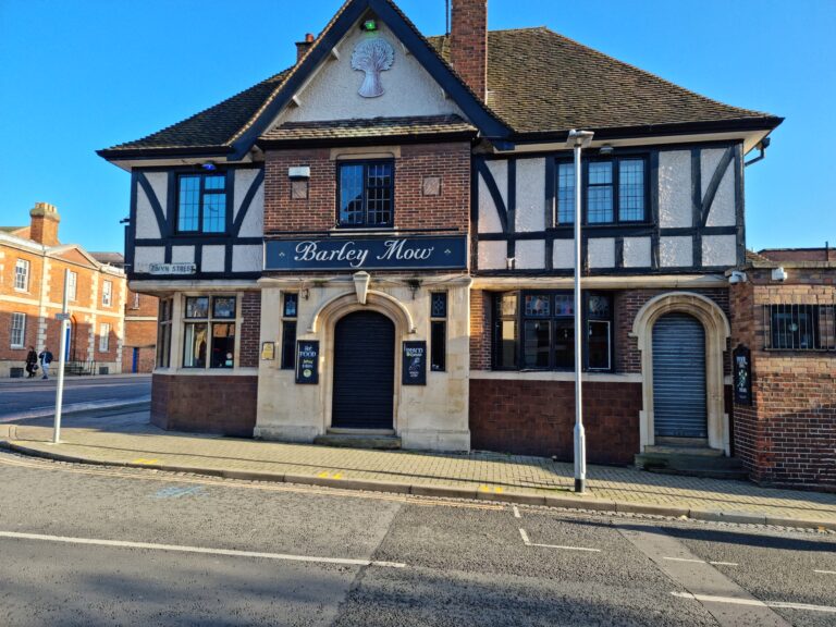 Barley Mow, Bedford Admiral Taverns