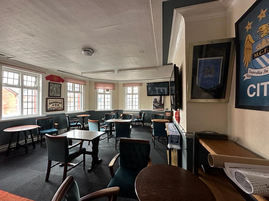 Friendship Tavern, Gorton Admiral Taverns