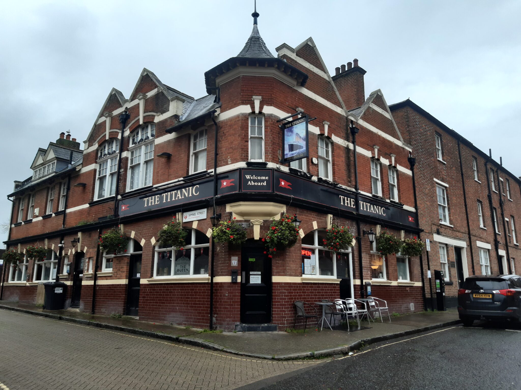 Titanic Southampton Admiral Taverns Titanic Southampton Admiral Taverns